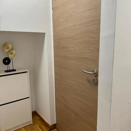 Vanadium House Apartman